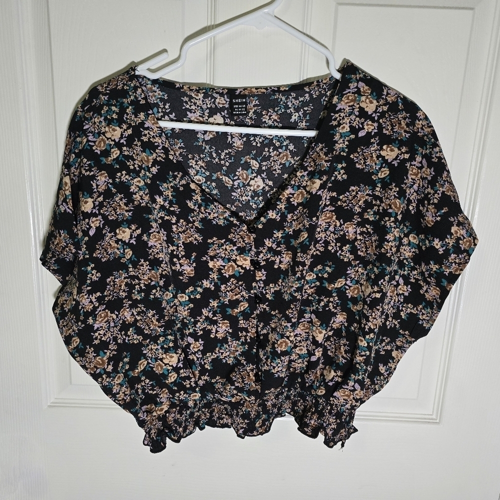Shein Womens Black Floral Crop Top XL